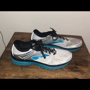 Brooks Running Shoes size 9.5